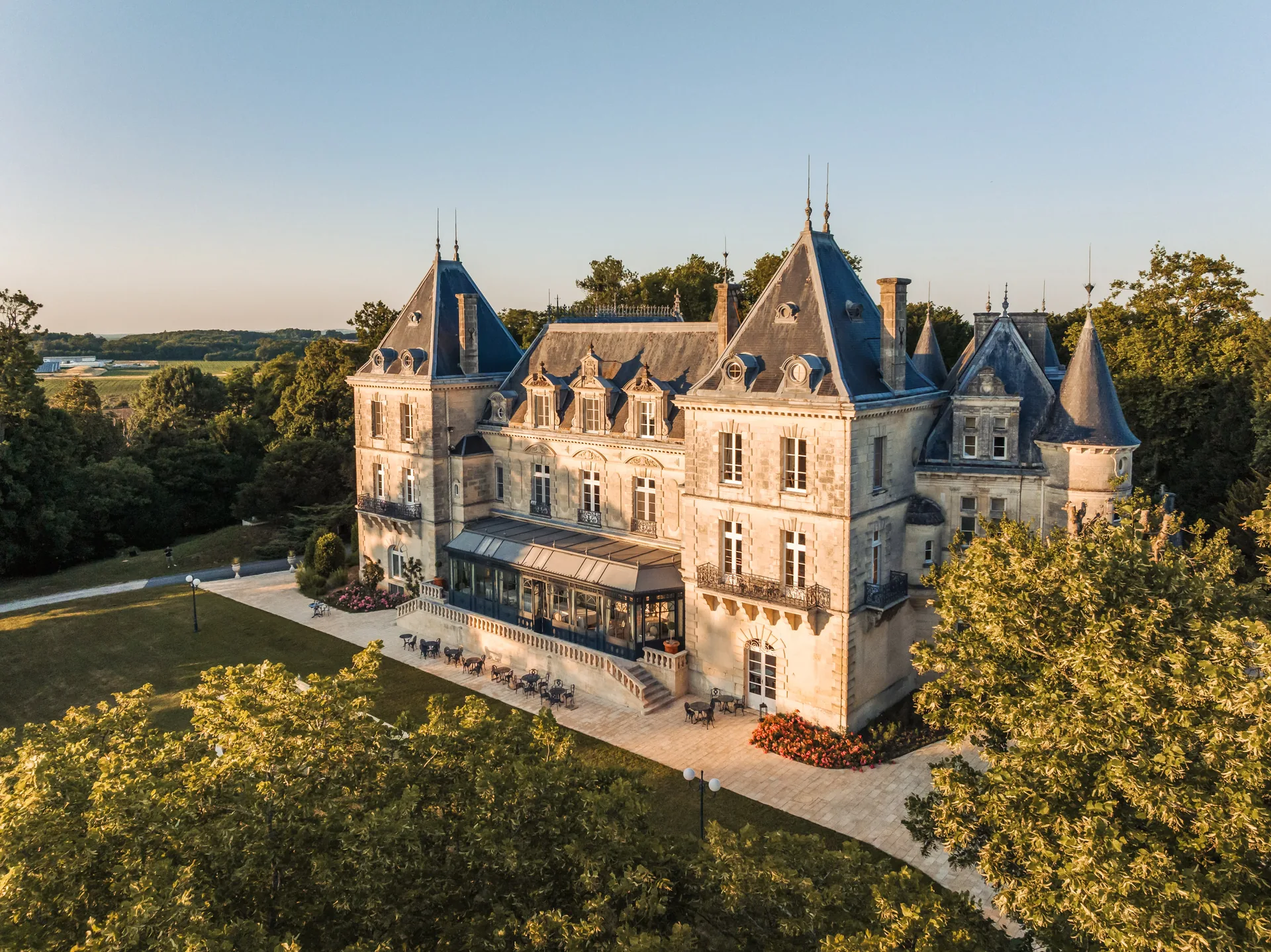The château and its park at sunset, seen from above